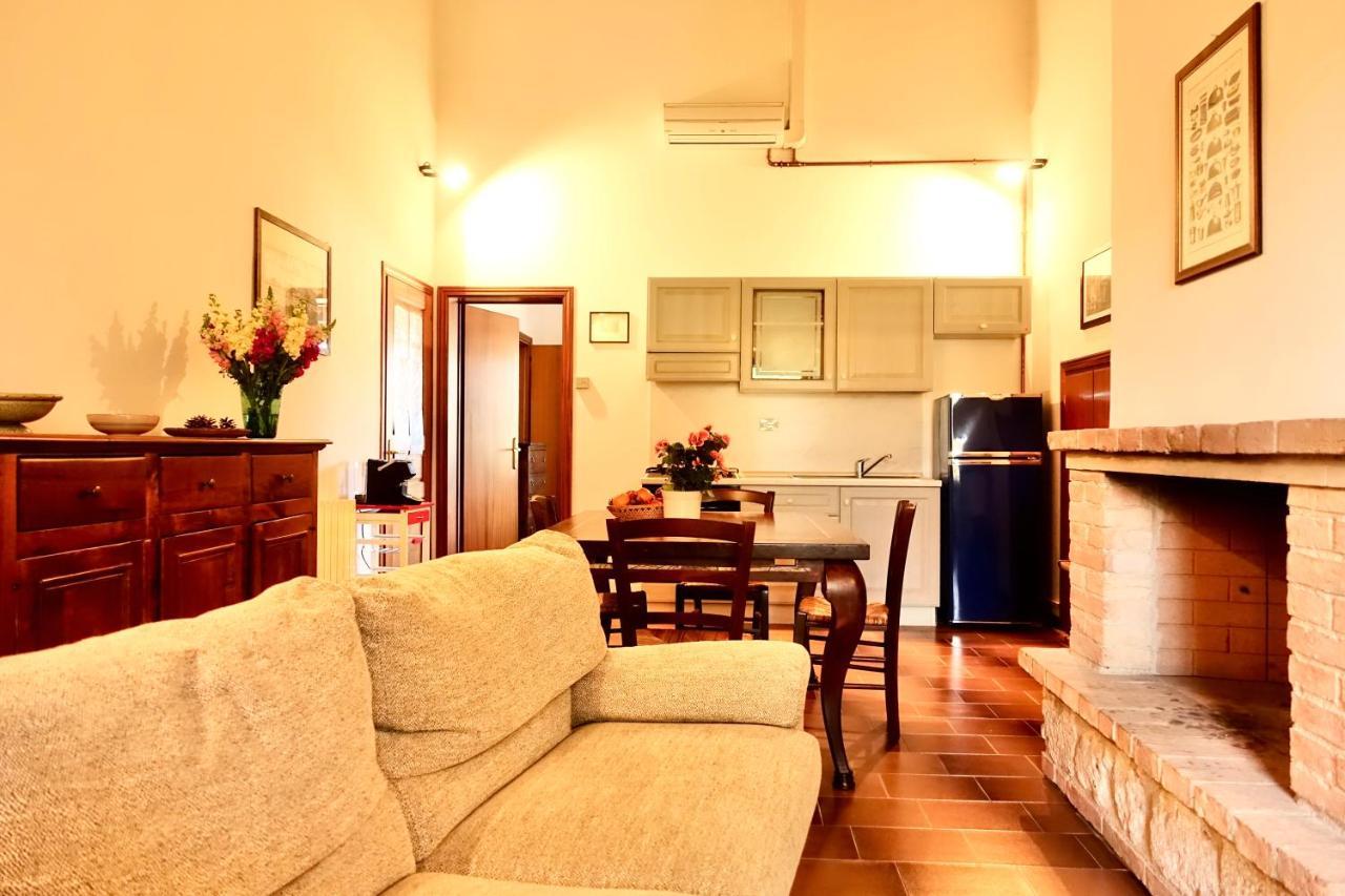 סוביצ'ילה Agriturismo Montioni מראה חיצוני תמונה