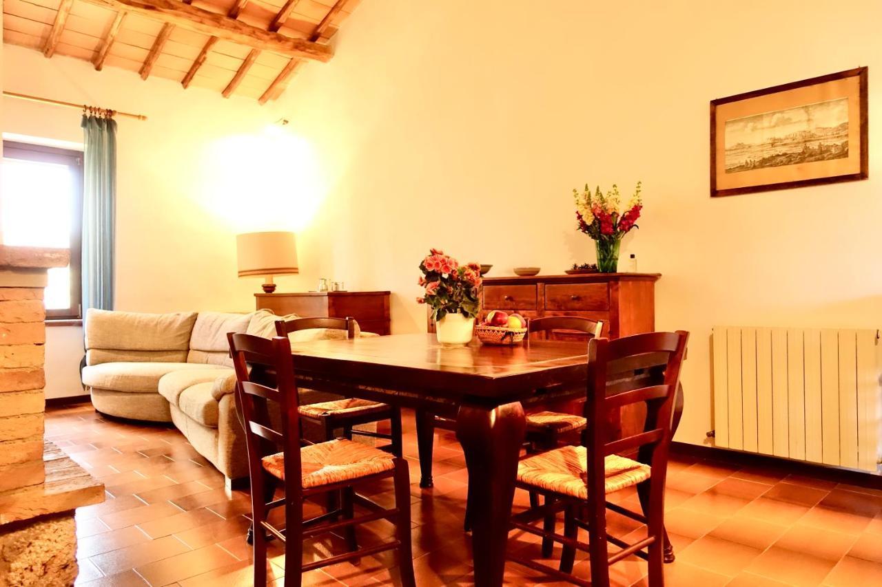 סוביצ'ילה Agriturismo Montioni מראה חיצוני תמונה