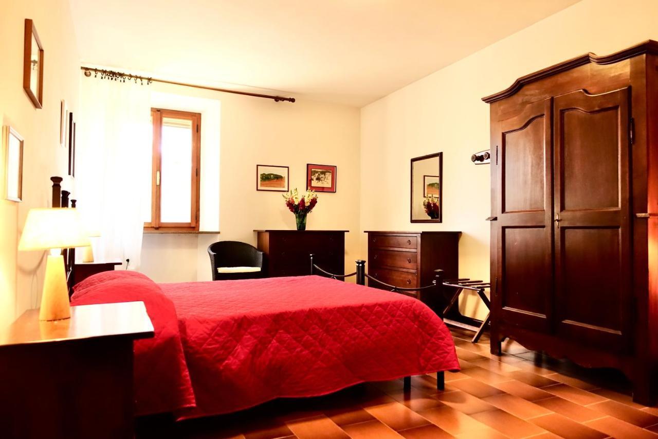 סוביצ'ילה Agriturismo Montioni מראה חיצוני תמונה