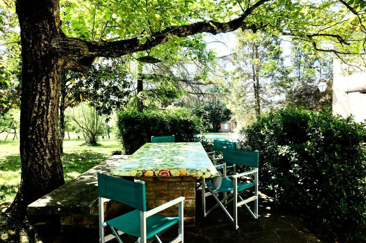 סוביצ'ילה Agriturismo Montioni מראה חיצוני תמונה