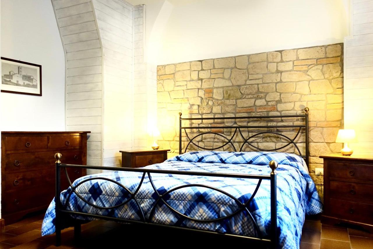 סוביצ'ילה Agriturismo Montioni מראה חיצוני תמונה